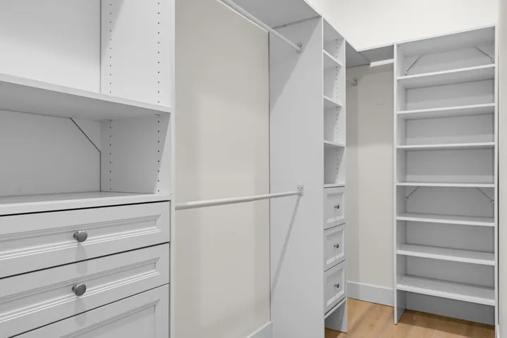 Walk-in Closet