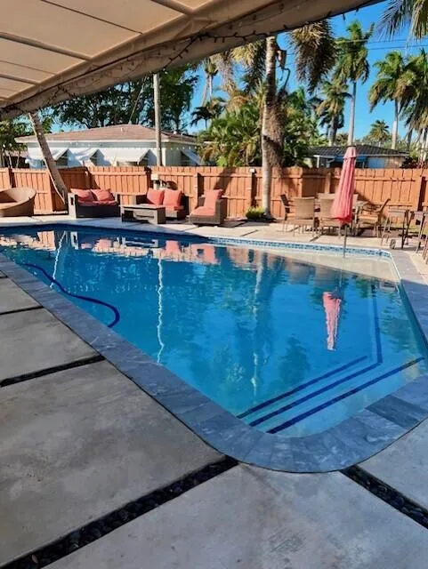 Pool 1