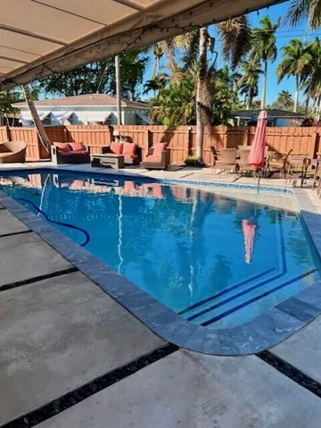 Pool 1