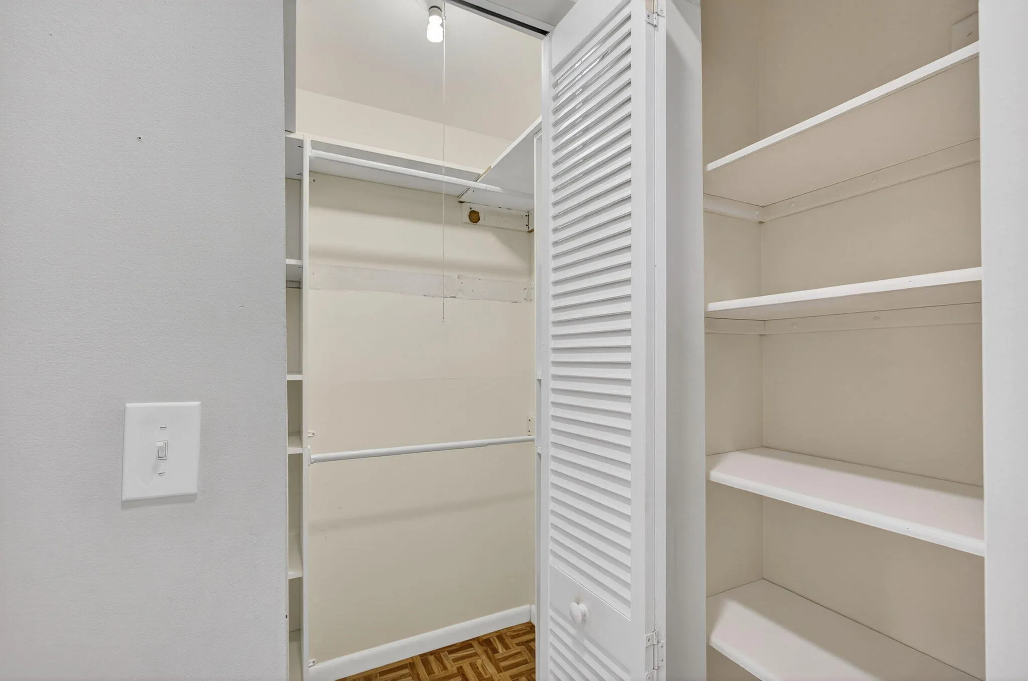 Add'l Walk In Closet & Linen Closet