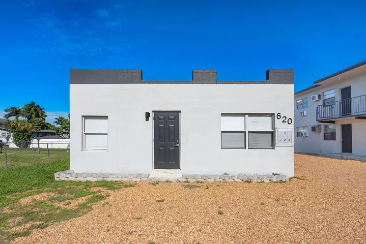 620SW6thStreet#1,BelleGlade-1