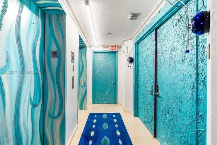 Private elevator foyer