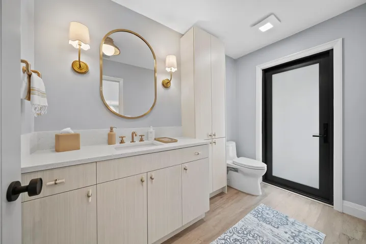 Cabana bathroom