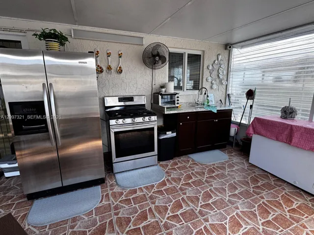 Outdoor Kitchen