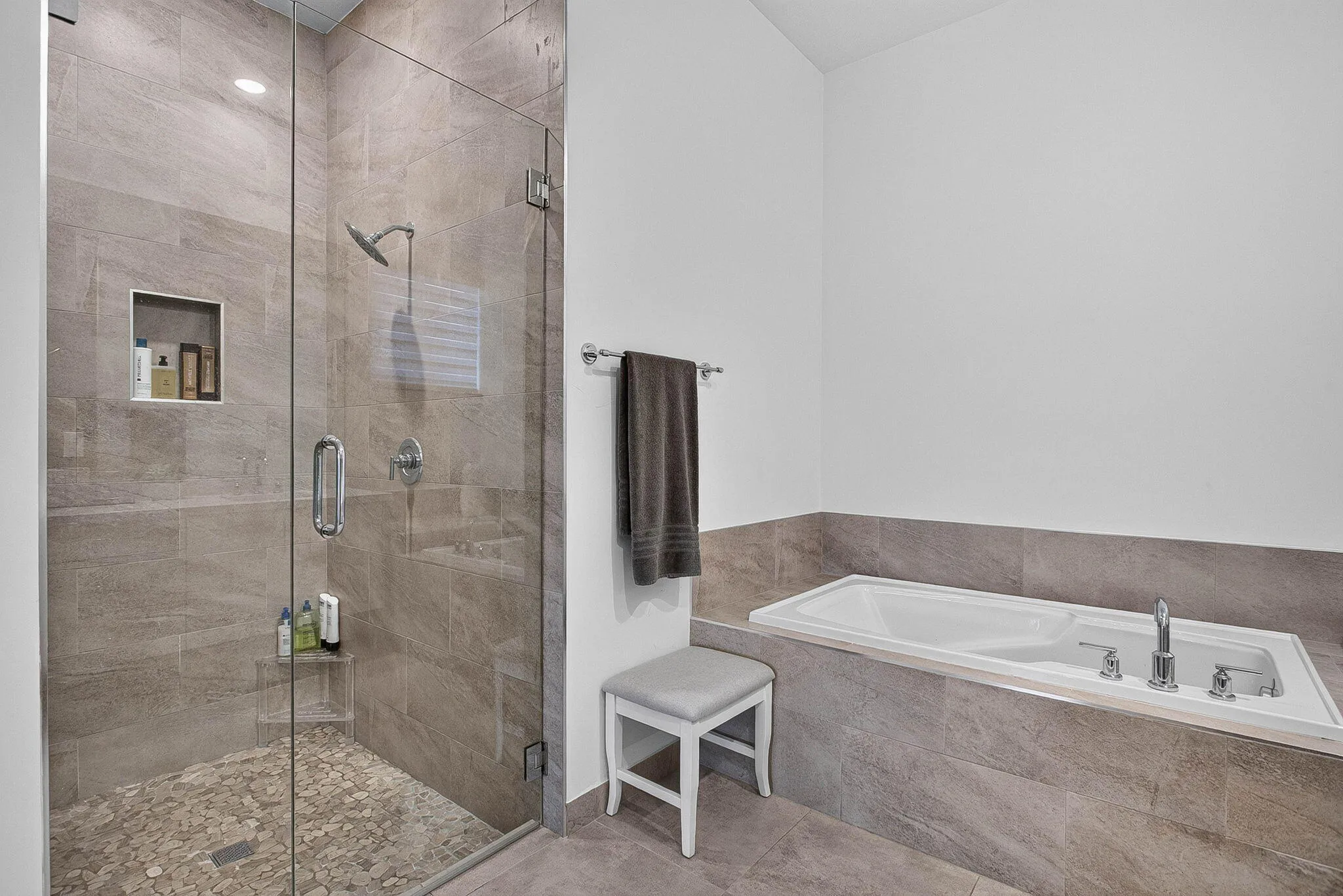28-web-or-mls-10785-28