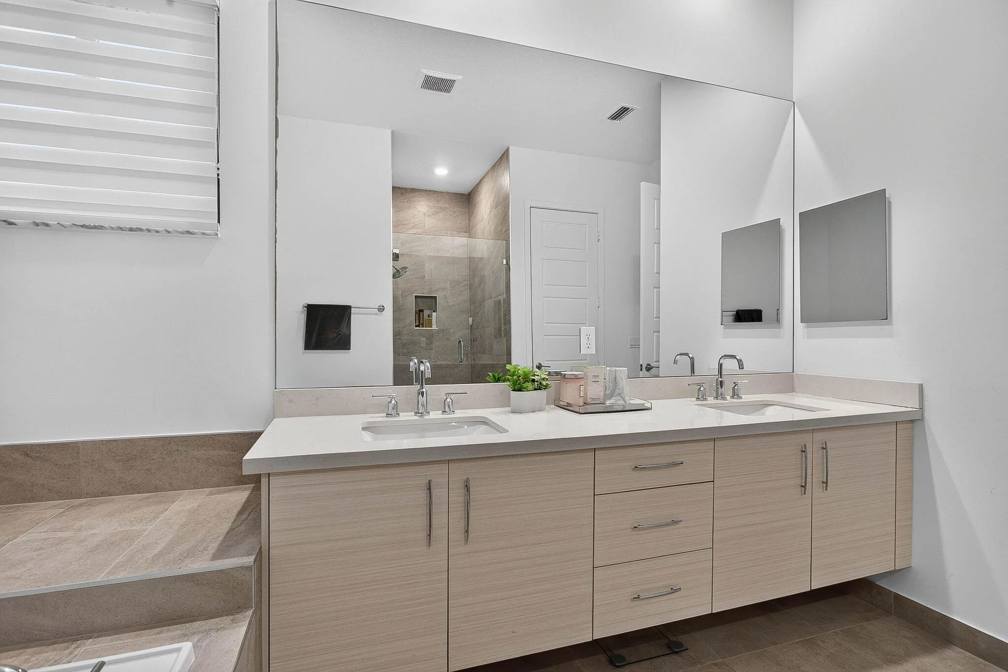 29-web-or-mls-10785-29