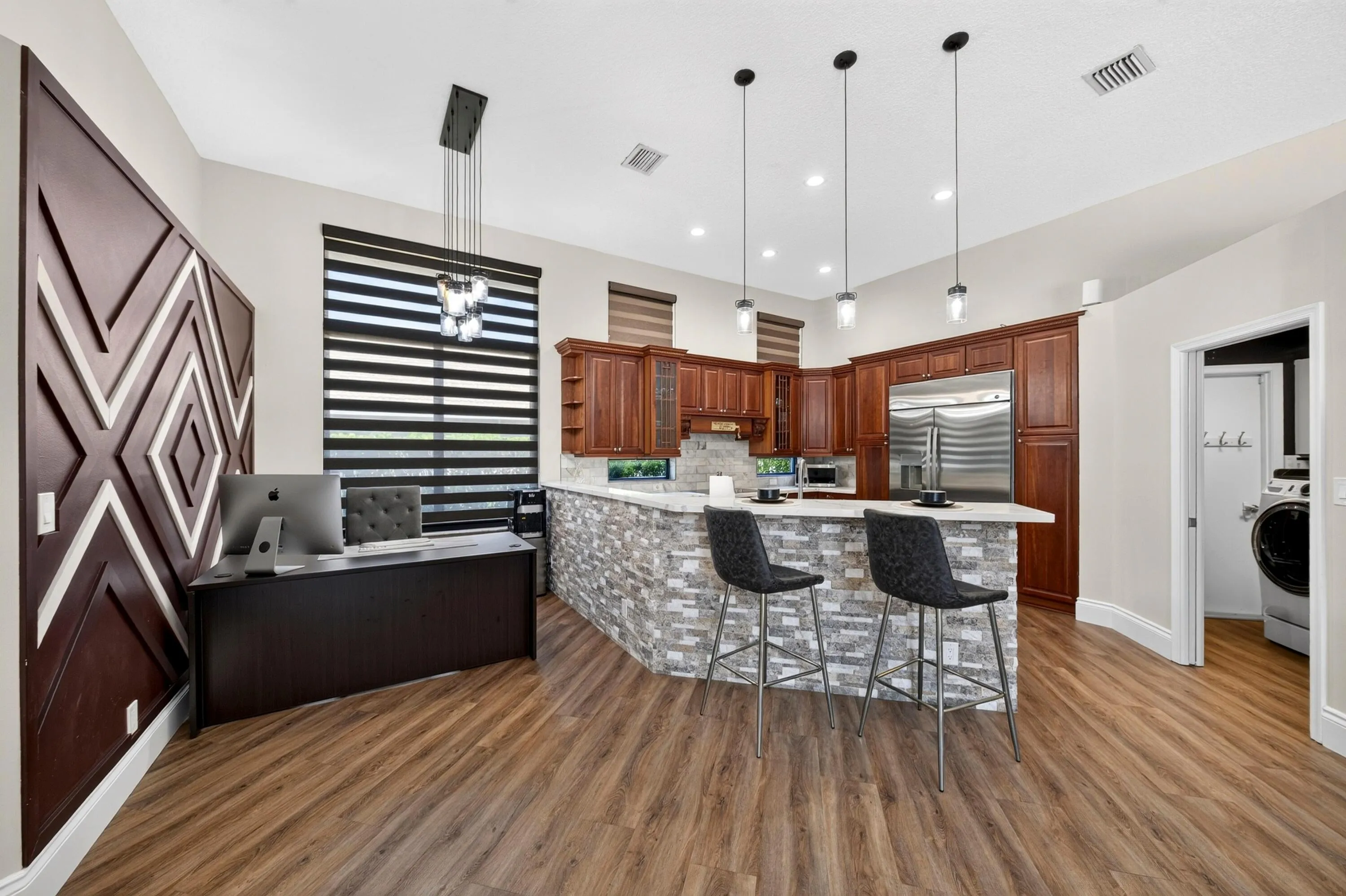 015-058-KitchenBreakfast-4000x2664