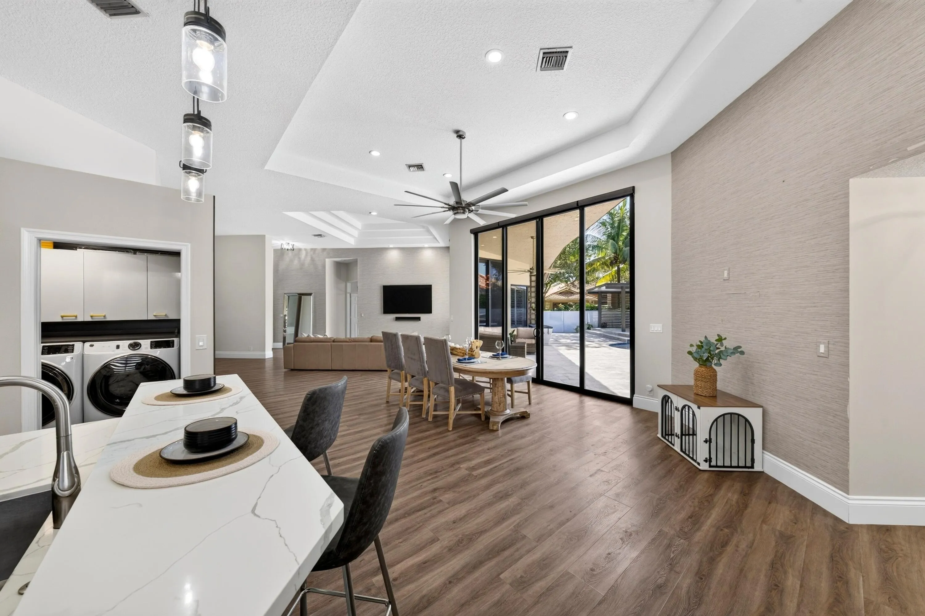 020-059-LivingDining Room-4000x2664