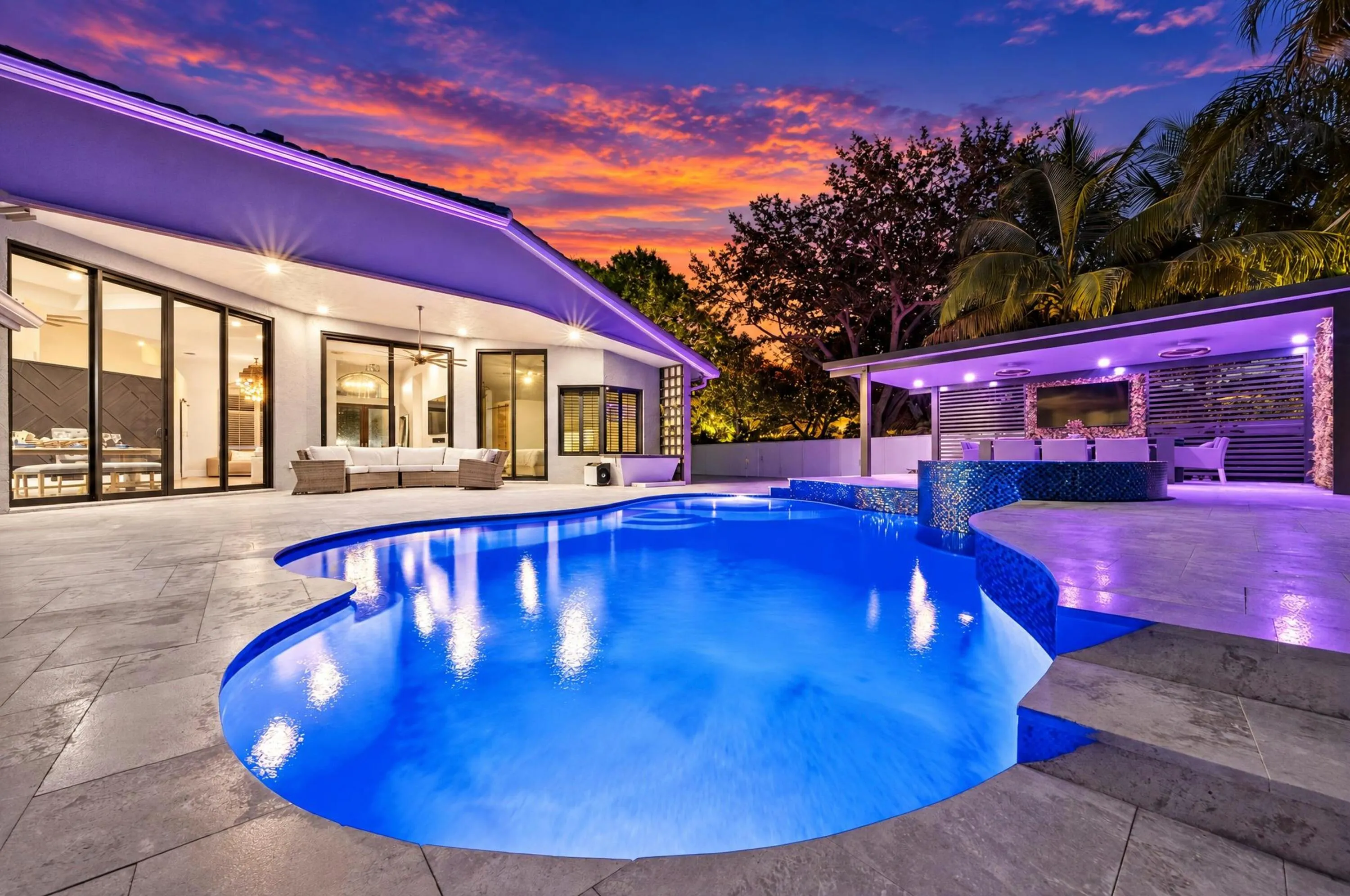 002-066-Pool-4000x2656