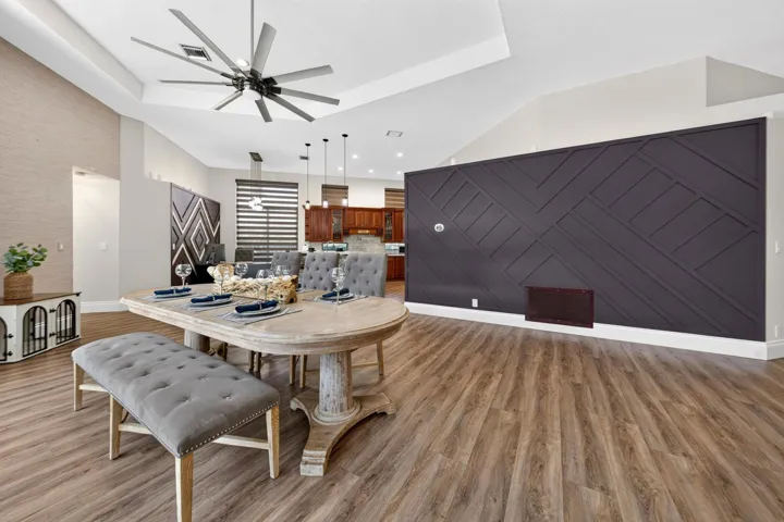 014-039-Dining RoomKitchen-4000x2666