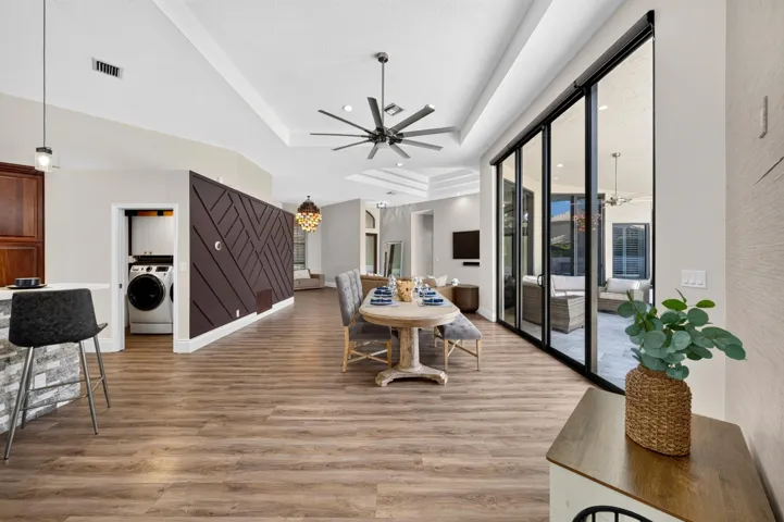 019-051-LivingDining Room-4000x2662