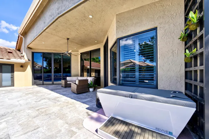 043-004-Patio-4000x2667