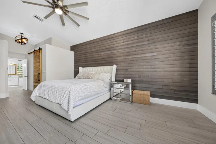 023-037-Primary Bedroom-4000x2660