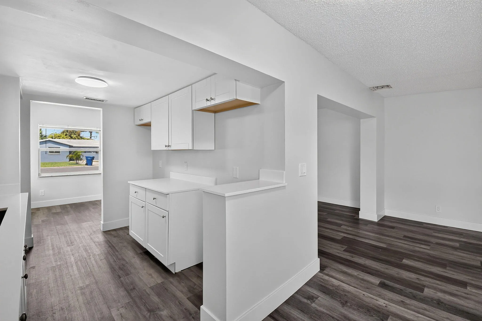 8857thSt(15)