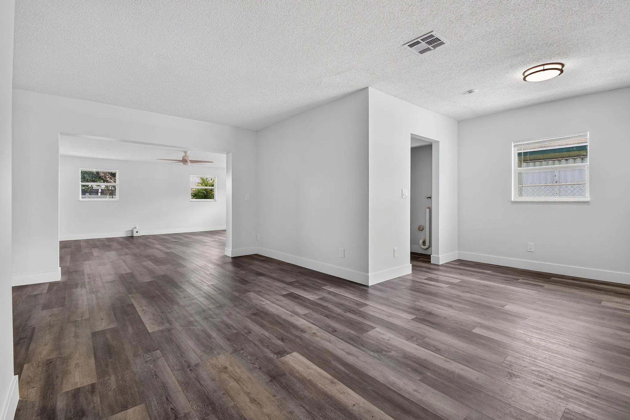 8857thSt(6)