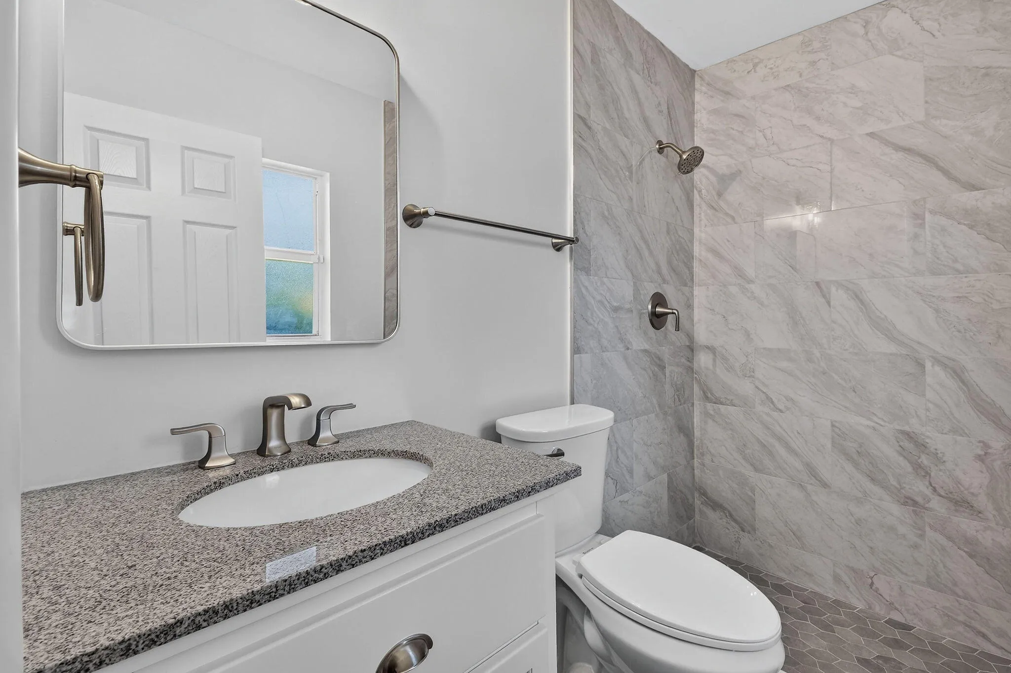 8857thSt(22)
