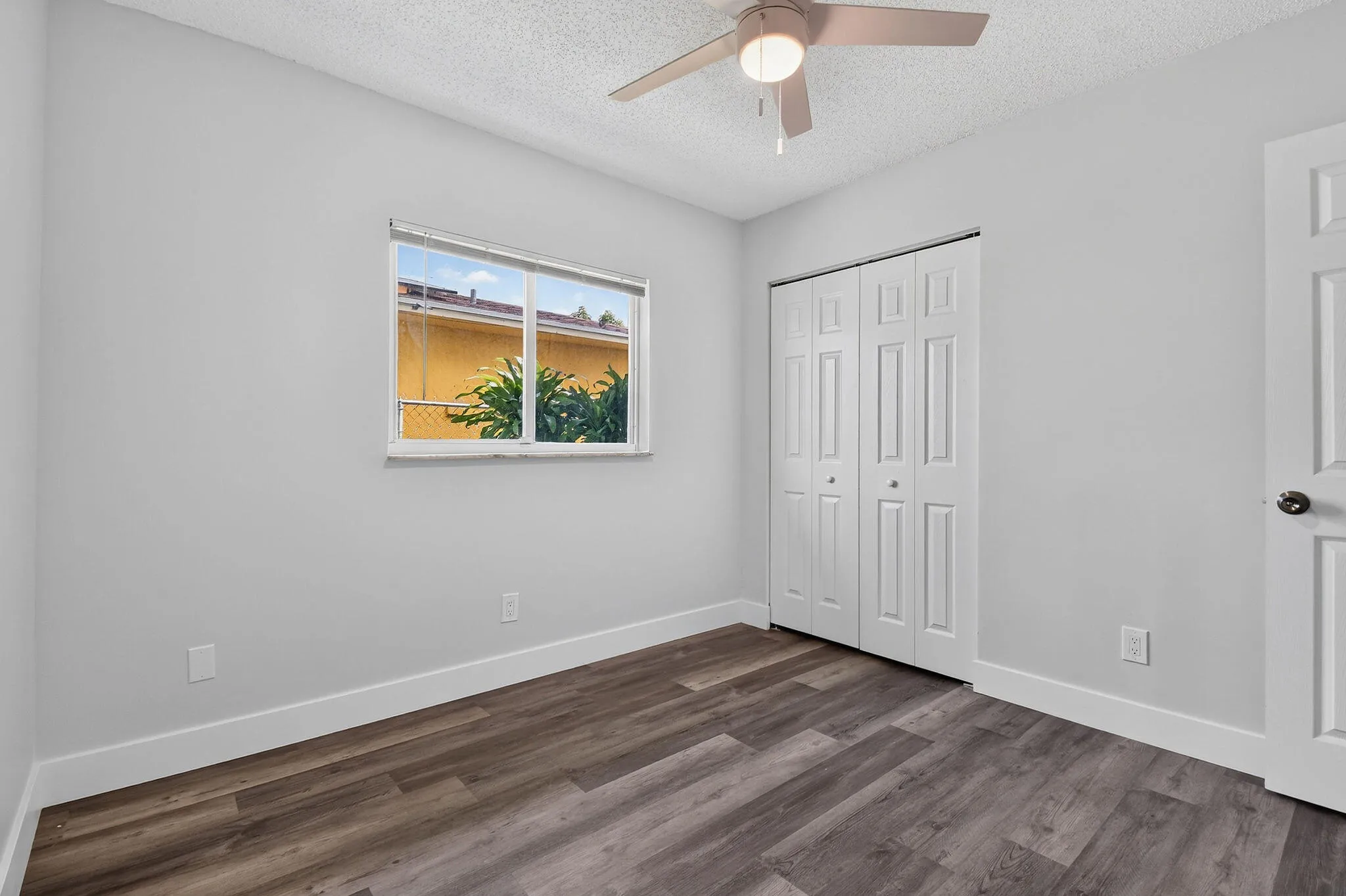 8857thSt(24)