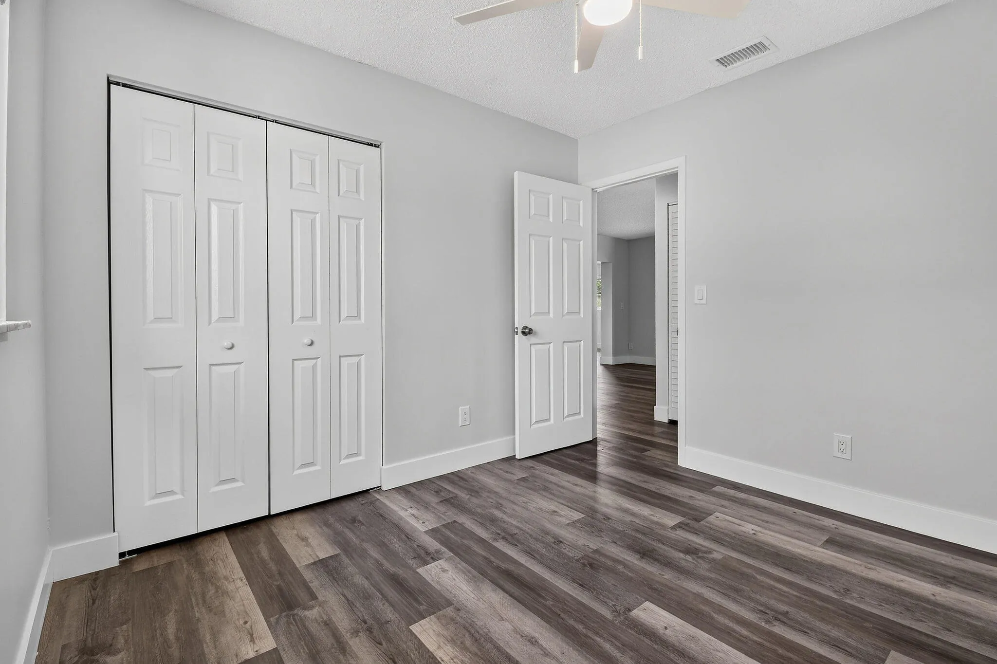8857thSt(25)