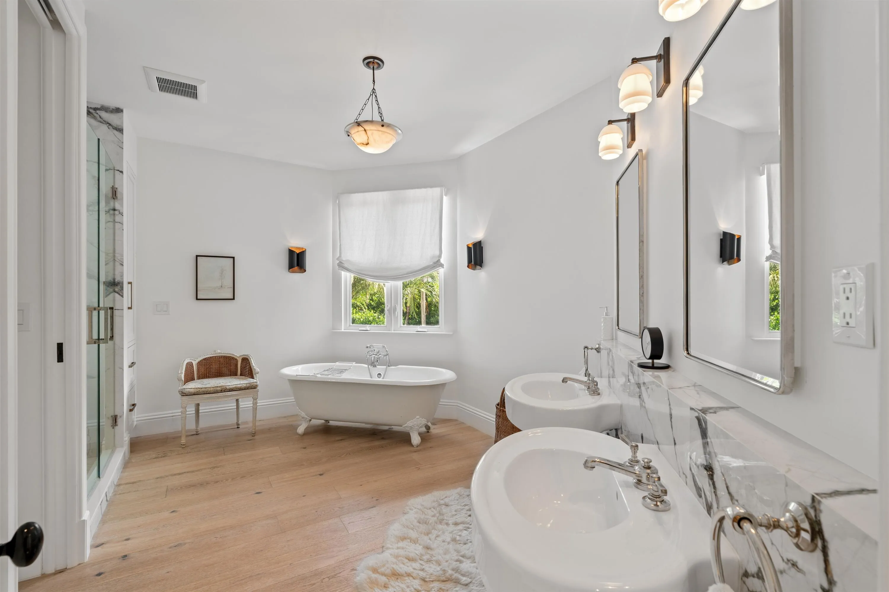 PRIMARY_BATHROOM_ANGLE