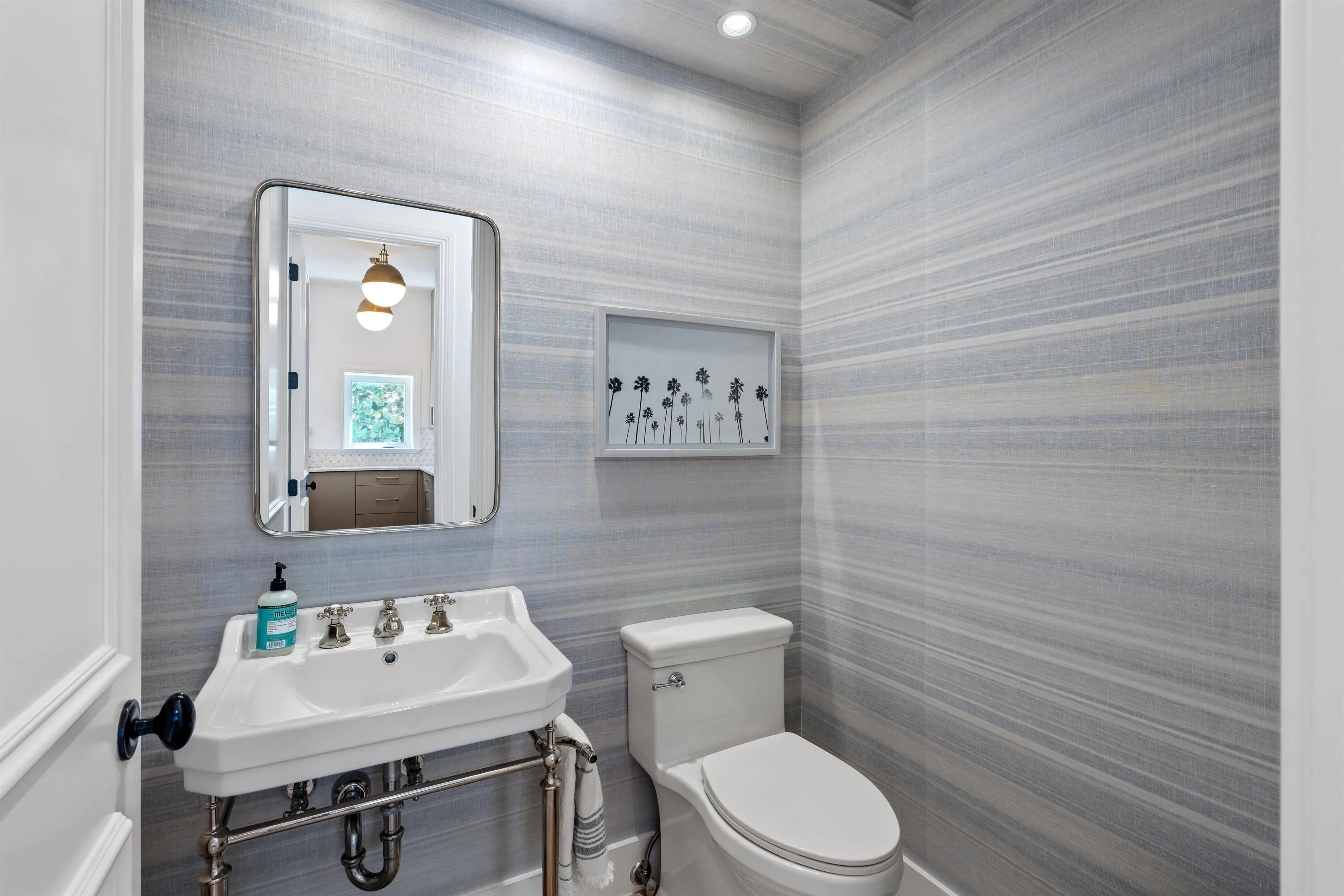 POWDER_ROOM