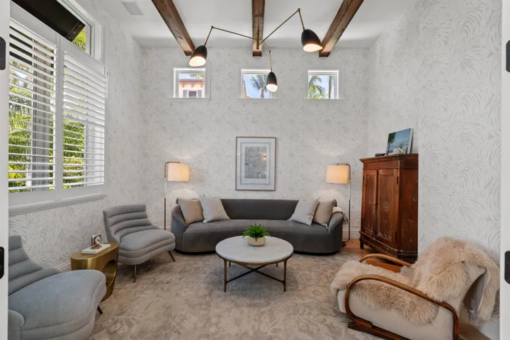 SITTING_ROOM