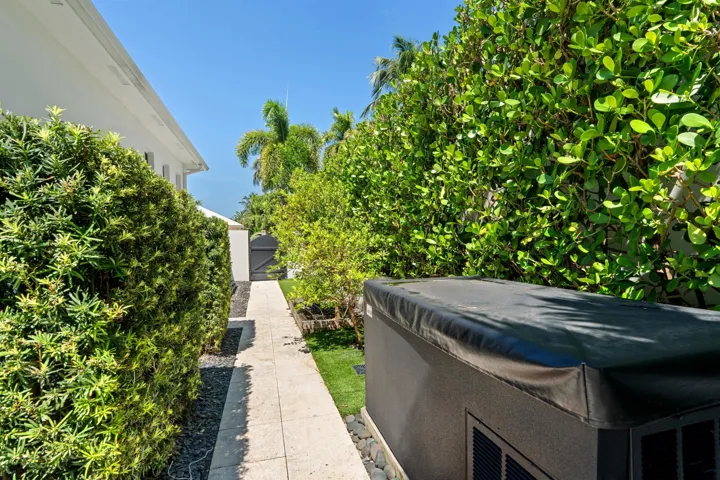 WALKWAY