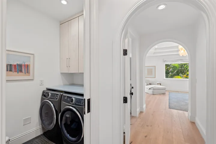 LAUNDRY_ROOM