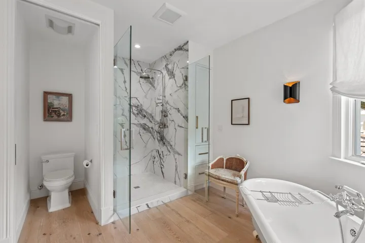 PRIMARY_BATHROOM_ANGLE_SHOWER