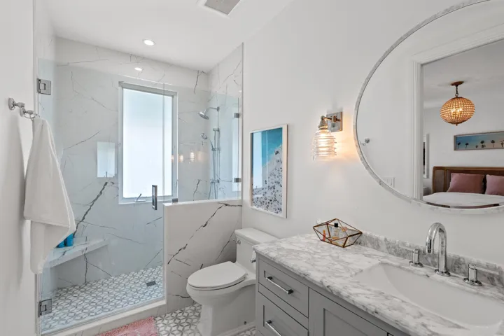 BATHROOM_1_ANGLE