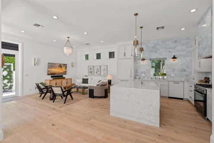 FAMILY_ROOM_ANGLE