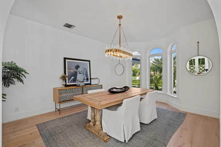DINING_ROOM_ANGLE