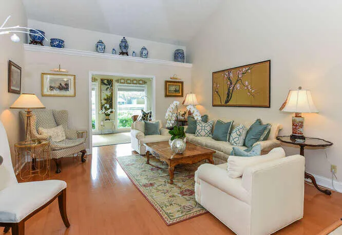 014-042-12790 SE Berwick Ct-666x457