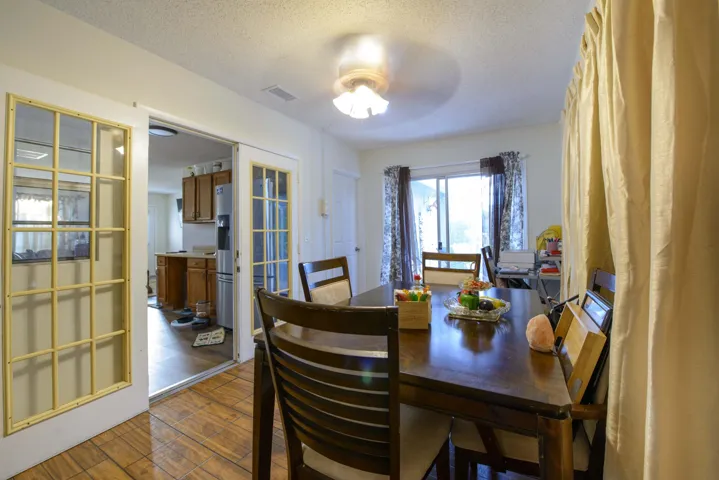 04- Dining Room (4)