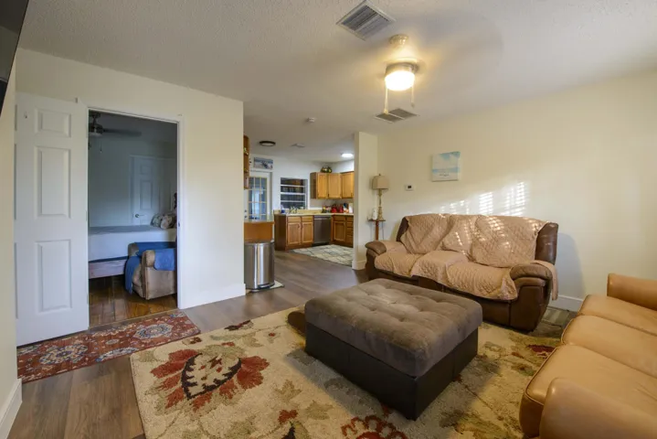 02- Living Room (2)