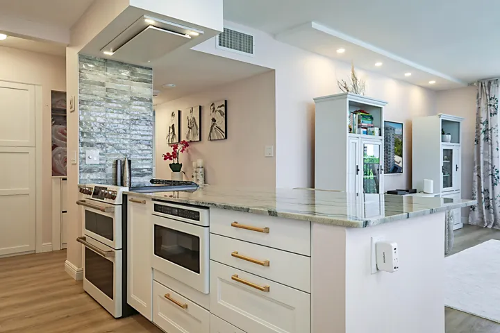QUARTZITE COUNTER TOPS
