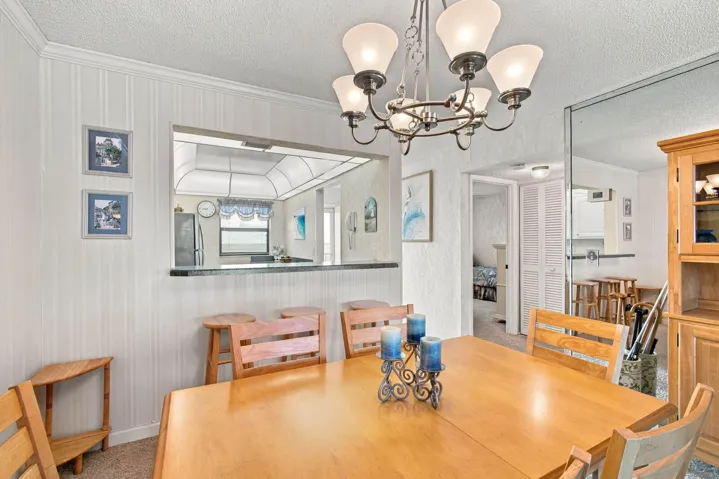 018_-_Living_Area_8