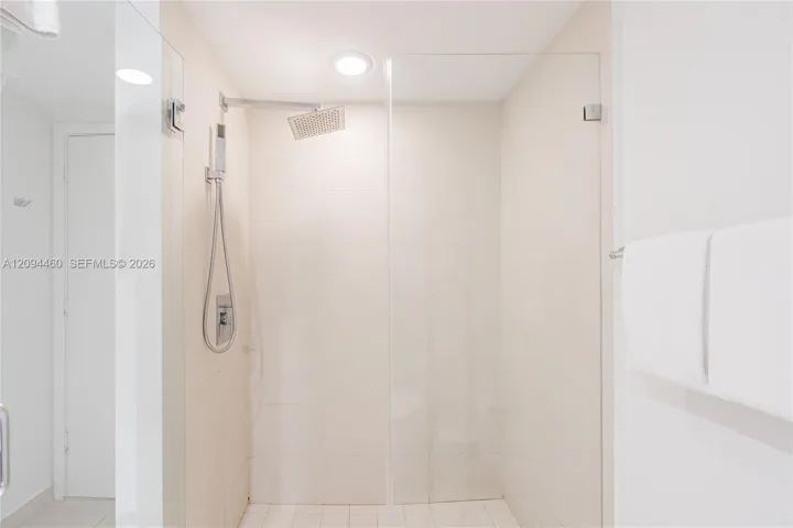 Photo 34