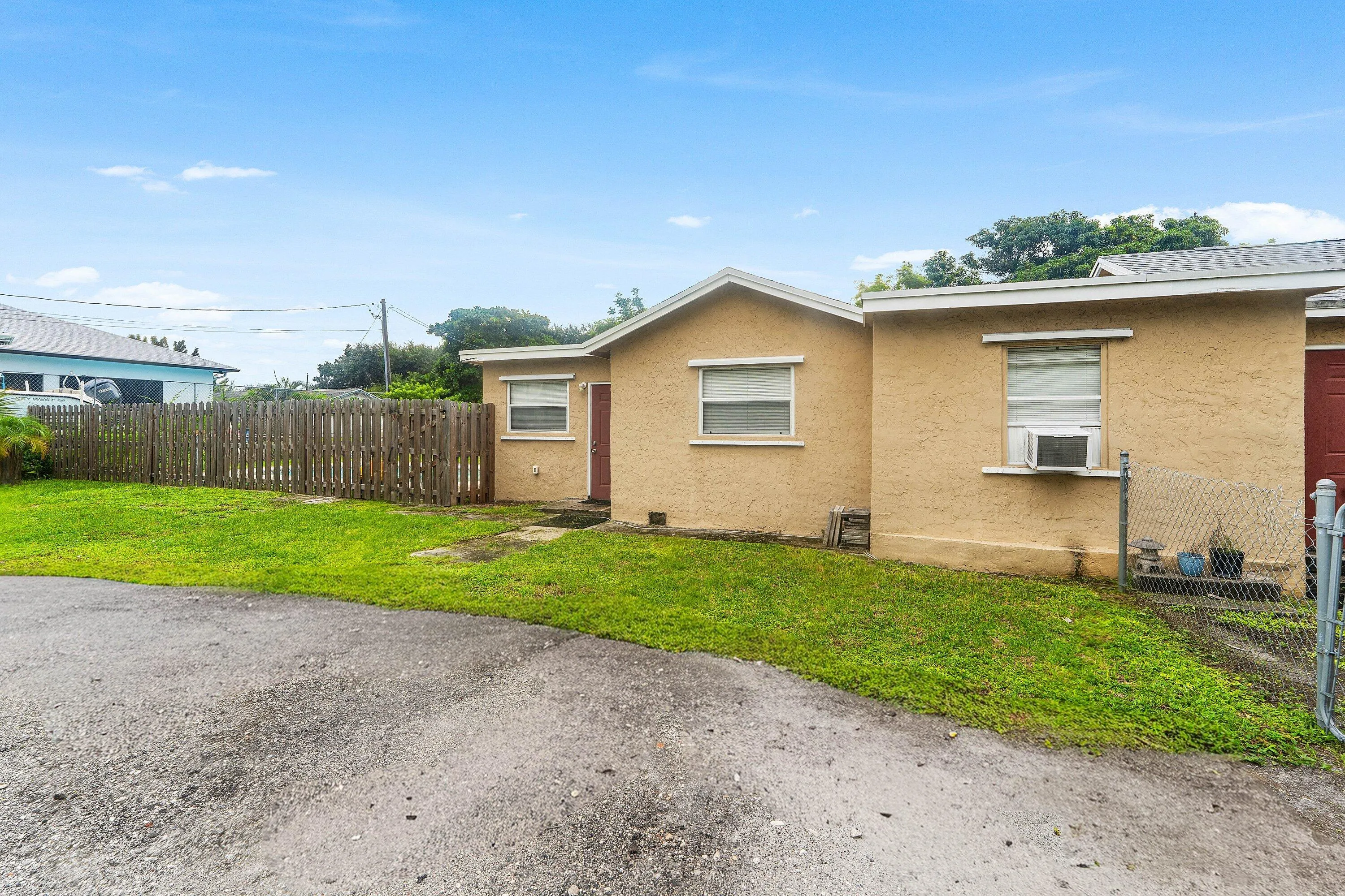 004-4329WhisperingPinesRoad-WestPalmBeac