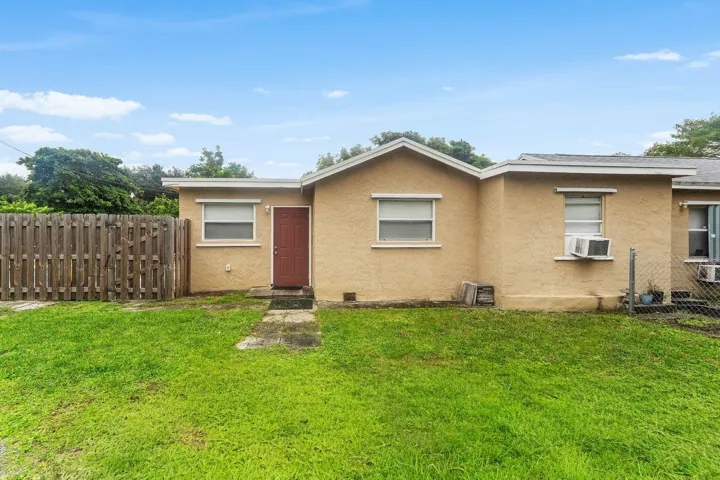 001-4329WhisperingPinesRoad-WestPalmBeac