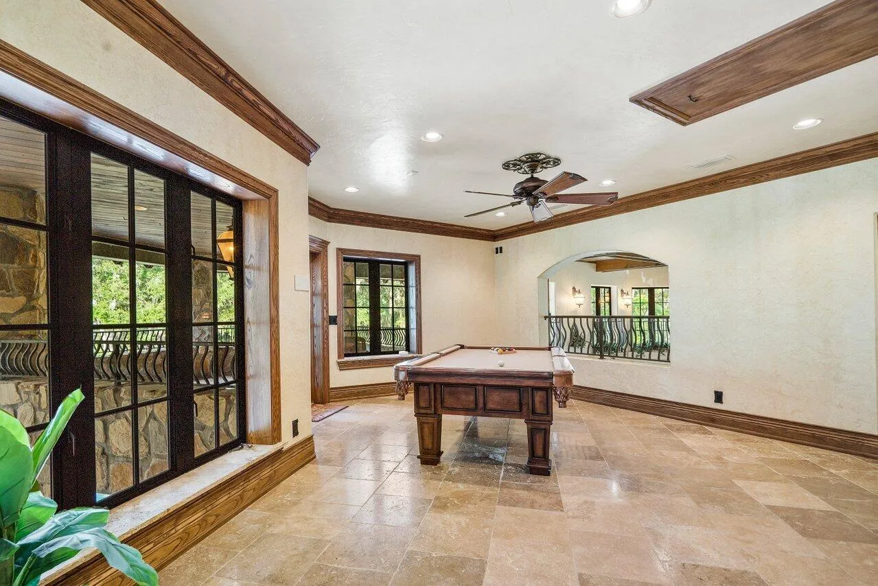 Property photo 35