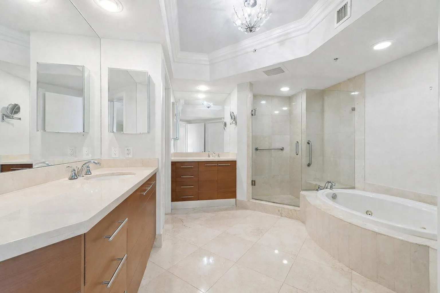 Master Bathroom with 2 Water Closets