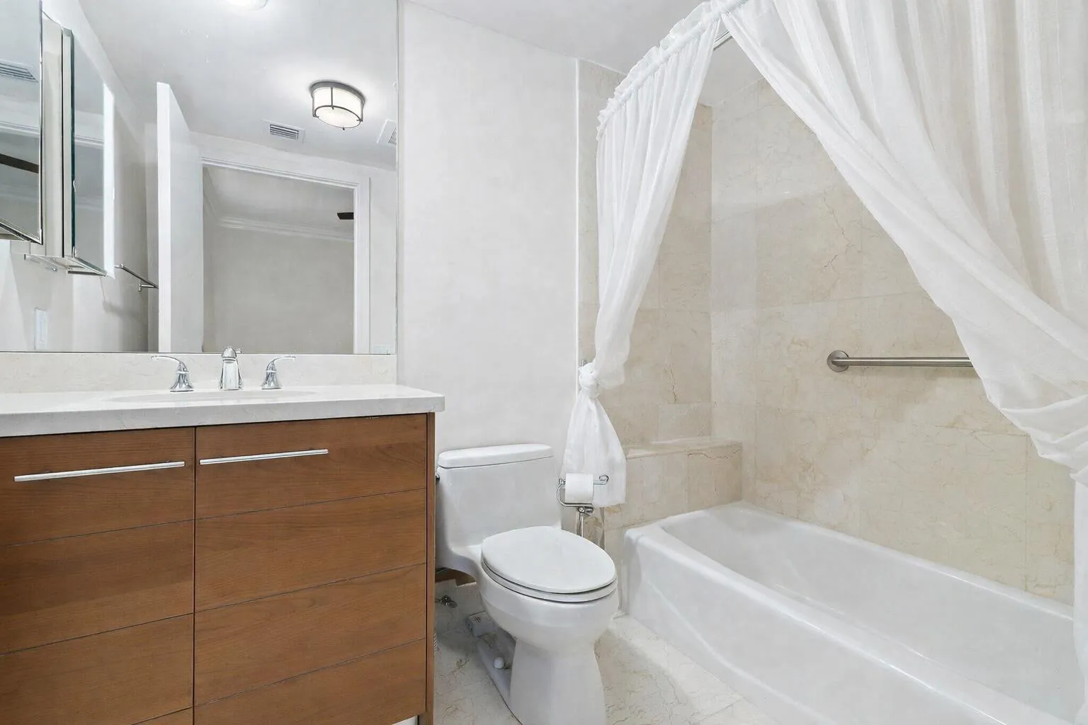 2nd Ensuite Bathroom