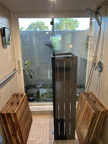 Indoor Master Shower