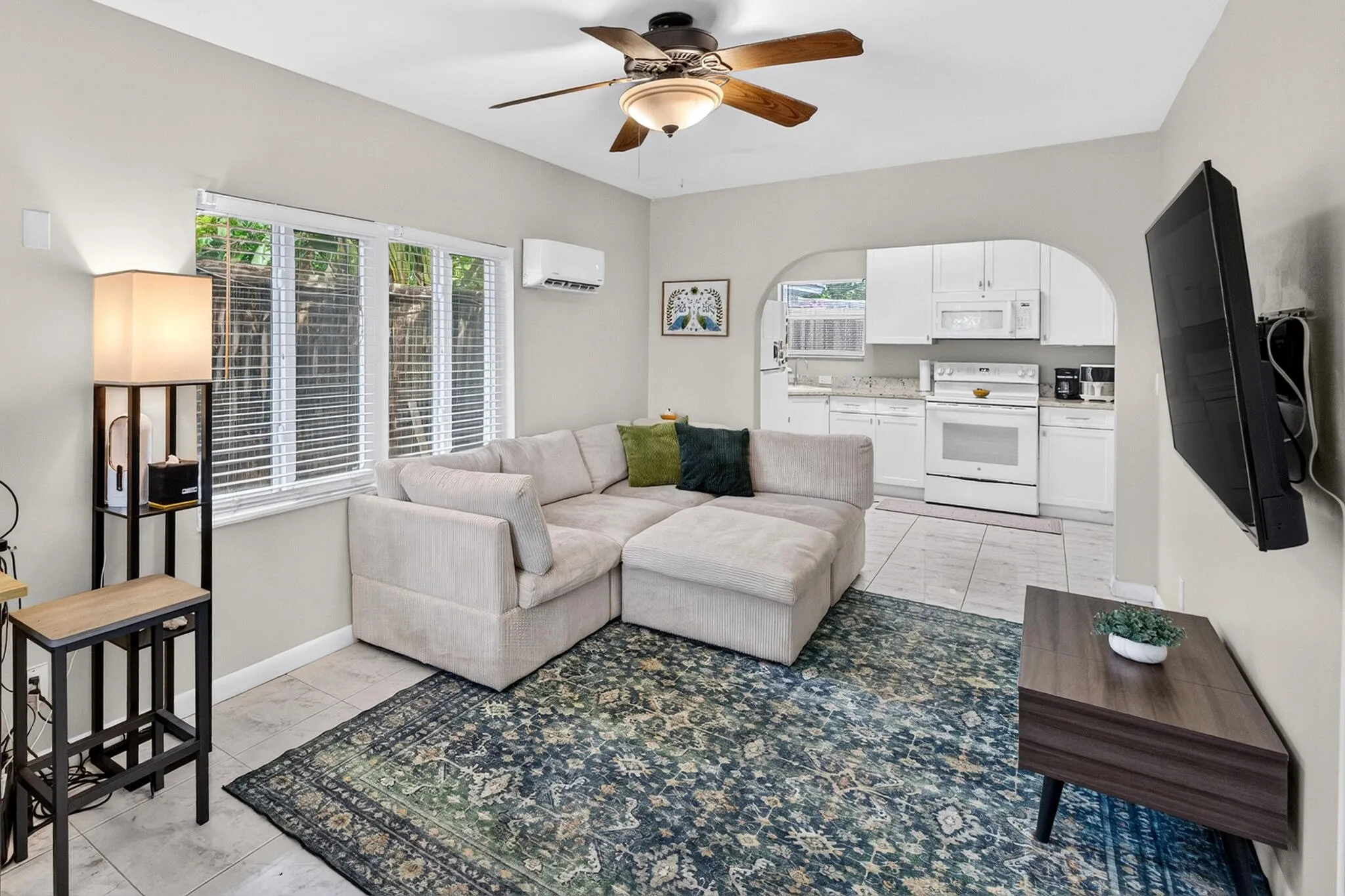 6 Guest House Living Kitchen