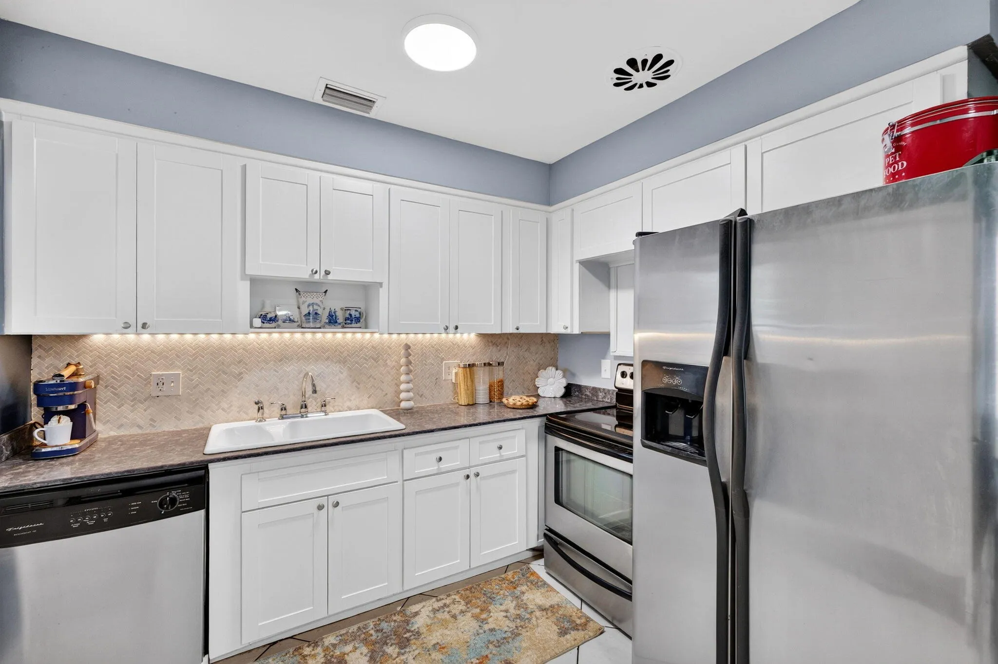 18 Main House Kitchen