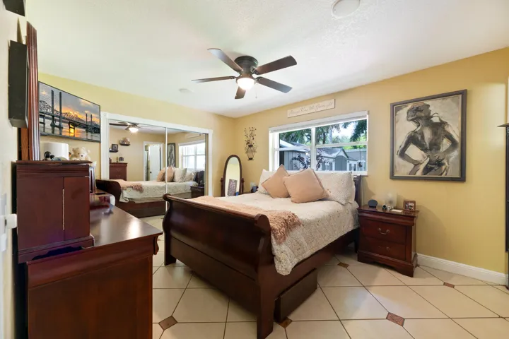 20260920 - 11841 NW 33rd - MR-18