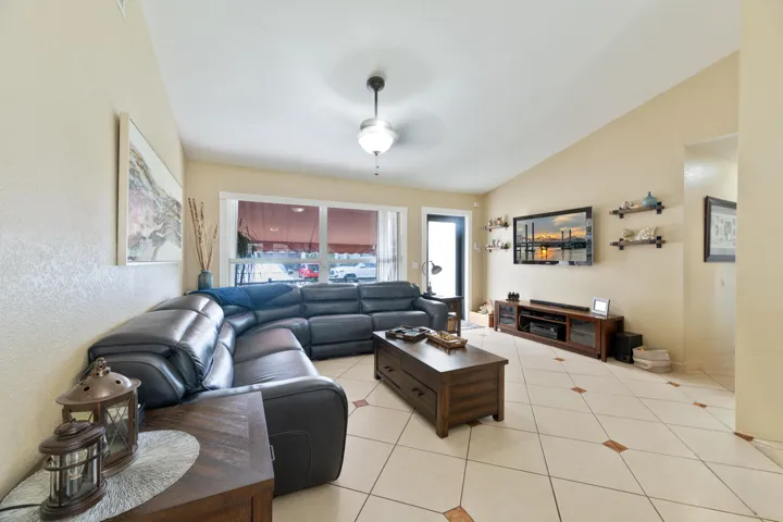 20260920 - 11841 NW 33rd - MR-8