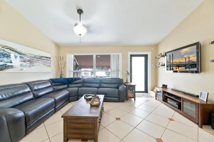 20260920 - 11841 NW 33rd - MR-7