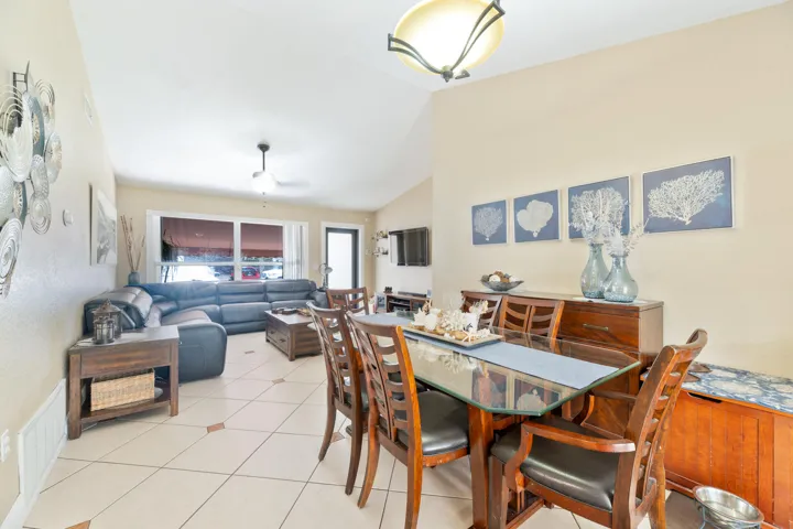 20260920 - 11841 NW 33rd - MR-11
