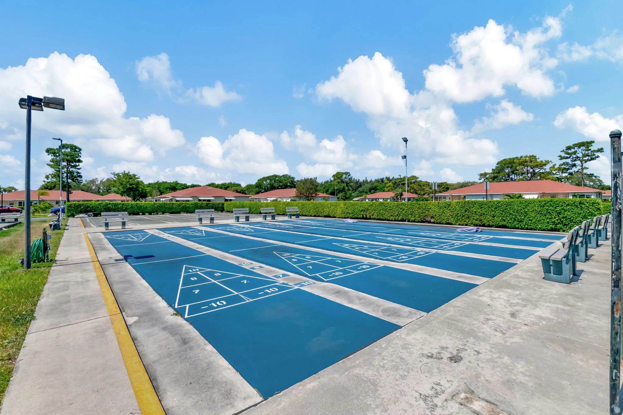 HP7 Shuffleboard Courts
